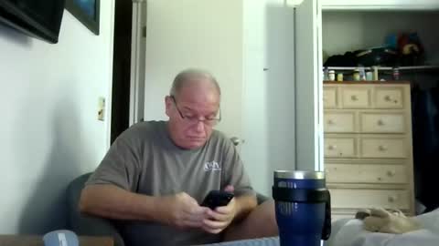 Snapshot of mackdocc001 chatting on July 10, 2026, 5:15 pm mackdocc001 online show from July 10, 2026, 5:15 pm