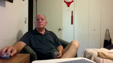 Snapshot of mackdocc001 chatting on July 13, 2026, 12:52 pm mackdocc001 online show from July 13, 2026, 12:52 pm