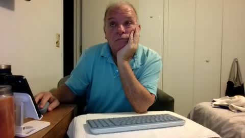 Snapshot of mackdocc001 chatting on July 28, 2026, 6:20 pm mackdocc001 online show from July 28, 2026, 6:20 pm