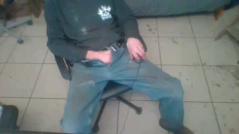 Snapshot of mackdog1369 chatting on March 12, 2025, 2:23 pm mackdog1369 online show from March 12, 2025, 2:23 pm