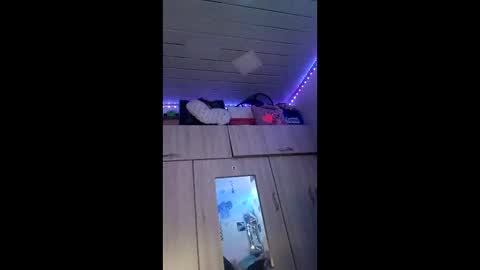 Snapshot of mackenzie_girls chatting on June 6, 2026, 1:54 am Linda Cataleya - funny weed money online show from June 6, 2026, 1:54 am