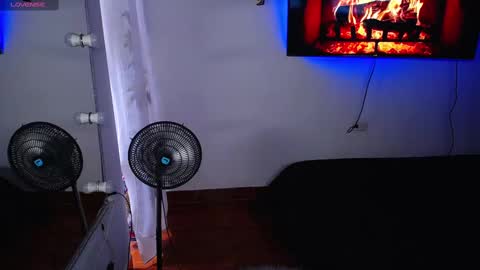 Snapshot of mackenziecameron chatting on January 23, 2025, 5:10 pm MACKENZIE CAMERON online show from January 23, 2025, 5:10 pm