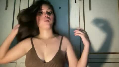 Maceey online show from January 18, 2026, 2:37 am