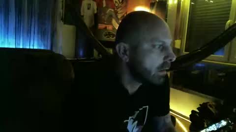 Snapshot of mad_dem0n chatting on March 1, 2025, 9:15 pm Manuel online show from March 1, 2025, 9:15 pm