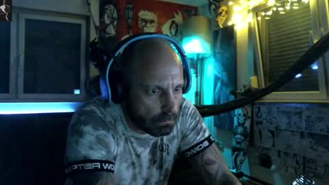 Snapshot of mad_dem0n chatting on September 14, 2025, 10:42 pm Manuel online show from September 14, 2025, 10:42 pm