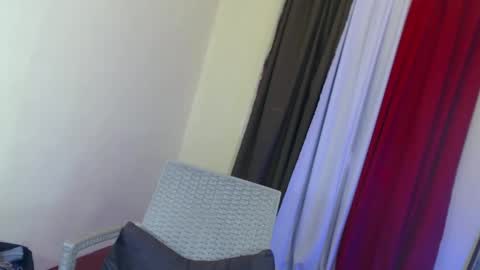 Snapshot of madalina1992 chatting on March 3, 2025, 7:10 am madalina1992 online show from March 3, 2025, 7:10 am