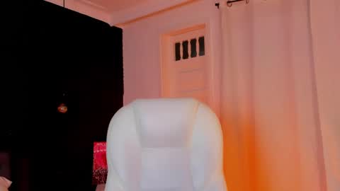  madame lilith  online show from October 24, 2025, 11:50 am