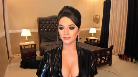 Snapshot of madammistressdominatrixxx chatting on December 9, 2024, 3:29 am Alison Kloss online show from December 9, 2024, 3:29 am