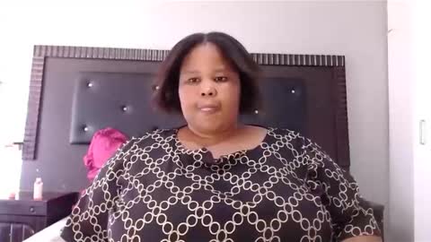 Snapshot of madamzee chatting on December 7, 2024, 7:05 am madamzee online show from December 7, 2024, 7:05 am