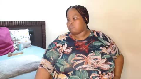 Snapshot of madamzee chatting on May 14, 2026, 9:32 pm madamzee online show from May 14, 2026, 9:32 pm
