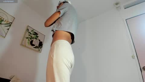 Snapshot of maddie_ray_ chatting on April 20, 2026, 5:43 am Maddie Ray online show from April 20, 2026, 5:43 am
