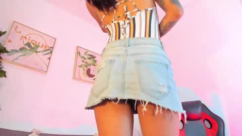 Snapshot of maddie_ray_ chatting on June 4, 2026, 3:51 pm Maddie Ray online show from June 4, 2026, 3:51 pm