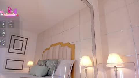    online show from October 9, 2025, 7:56 pm