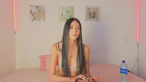 Snapshot of maddiexcooper chatting on May 4, 2026, 10:06 pm maddiexcooper online show from May 4, 2026, 10:06 pm