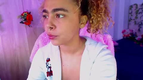 maddiie and clyde online show from October 21, 2025, 3:24 pm