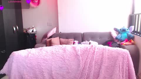 maddiie and clyde online show from February 20, 2026, 4:18 pm