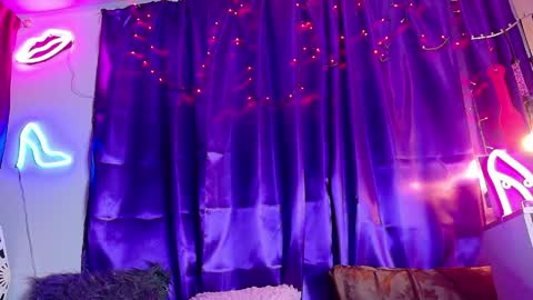 Miss Lust online show from April 19, 2026, 6:10 pm