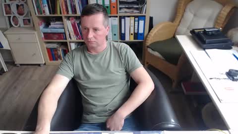 Mad4You online show from December 19, 2025, 10:44 am