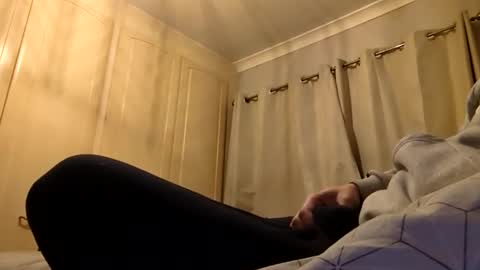 maddogg17 online show from December 19, 2025, 9:22 pm