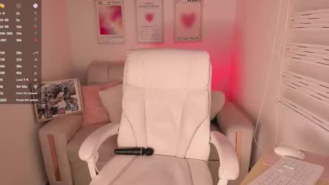 Maddy online show from October 24, 2025, 10:50 pm