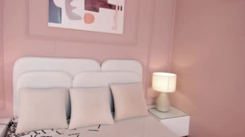 Maddy  online show from January 11, 2025, 11:12 am