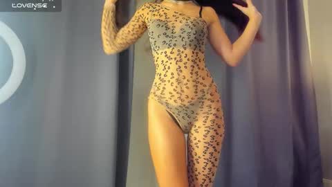 maddy_midnight online show from November 27, 2025, 6:48 am