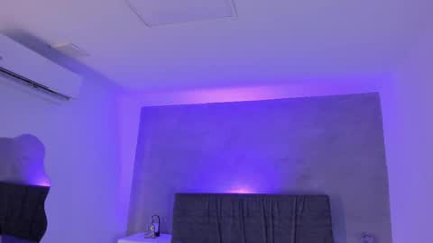 Maddy  online show from September 25, 2025, 8:12 pm