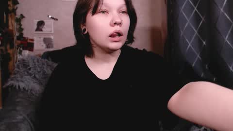 Snapshot of madeintheabyss chatting on November 20, 2025, 5:12 pm Your cyber girl Ava online show from November 20, 2025, 5:12 pm