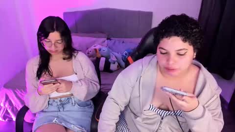 Snapshot of madelaine_taylor chatting on May 19, 2026, 2:07 am madelaine_taylor online show from May 19, 2026, 2:07 am