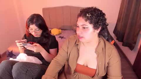 Snapshot of madelaine_taylor chatting on June 5, 2026, 6:52 am madelaine_taylor online show from June 5, 2026, 6:52 am
