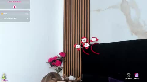 Madelin Clerk online show from December 28, 2024, 9:30 pm