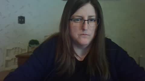 Snapshot of madelinebeau chatting on April 4, 2026, 5:43 pm madelinebeau online show from April 4, 2026, 5:43 pm