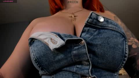 Snapshot of madelinefox_ chatting on May 28, 2026, 8:44 am Madeline online show from May 28, 2026, 8:44 am