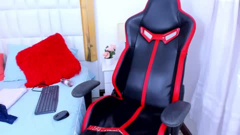 Snapshot of madelinejackson chatting on January 19, 2025, 6:20 am Madeline online show from January 19, 2025, 6:20 am