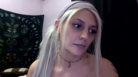 madeline online show from September 21, 2025, 4:47 am