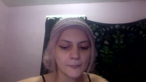 madeline online show from September 26, 2025, 4:49 am