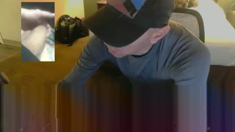 madeyoulook818 online show from January 16, 2025, 3:02 am