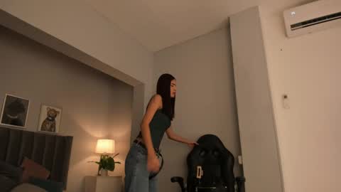 Madie  online show from March 2, 2025, 10:45 am