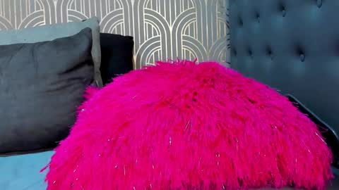   online show from February 4, 2025, 5:10 am