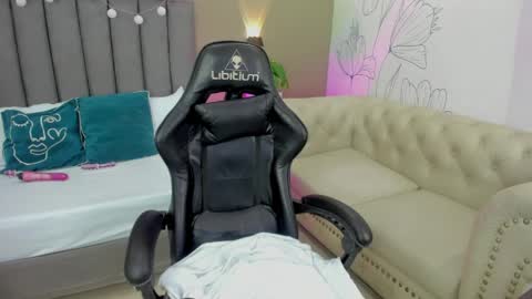 M A D I S O N online show from April 7, 2026, 7:47 pm