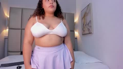 Snapshot of madisonadams chatting on January 27, 2025, 7:56 pm Madi online show from January 27, 2025, 7:56 pm