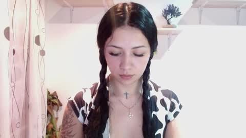 Madison Cambel online show from December 11, 2024, 11:00 pm