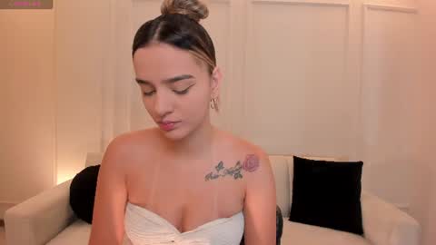 Snapshot of madisoncollinsx chatting on June 30, 2026, 7:48 pm Maddi Collins online show from June 30, 2026, 7:48 pm