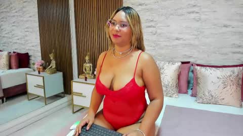 madisonhunterr_ online show from February 14, 2025, 5:46 pm