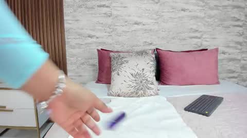 madisonhunterr_ online show from February 22, 2025, 11:13 pm