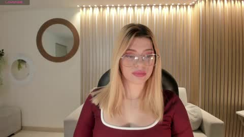 Madison Kane online show from April 22, 2026, 11:12 am