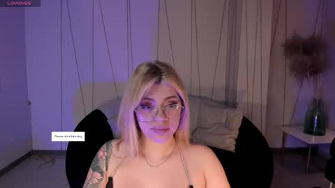 Snapshot of madisonkane chatting on May 24, 2026, 11:04 am Madison Kane online show from May 24, 2026, 11:04 am
