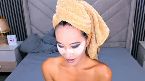 Madison Silva online show from July 26, 2026, 7:59 am