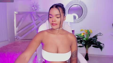 Madisson Davon online show from December 17, 2024, 2:00 pm