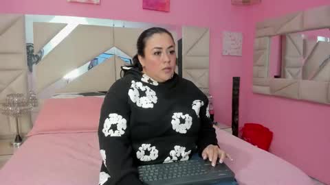 madisson_molly0 online show from March 4, 2026, 12:33 pm